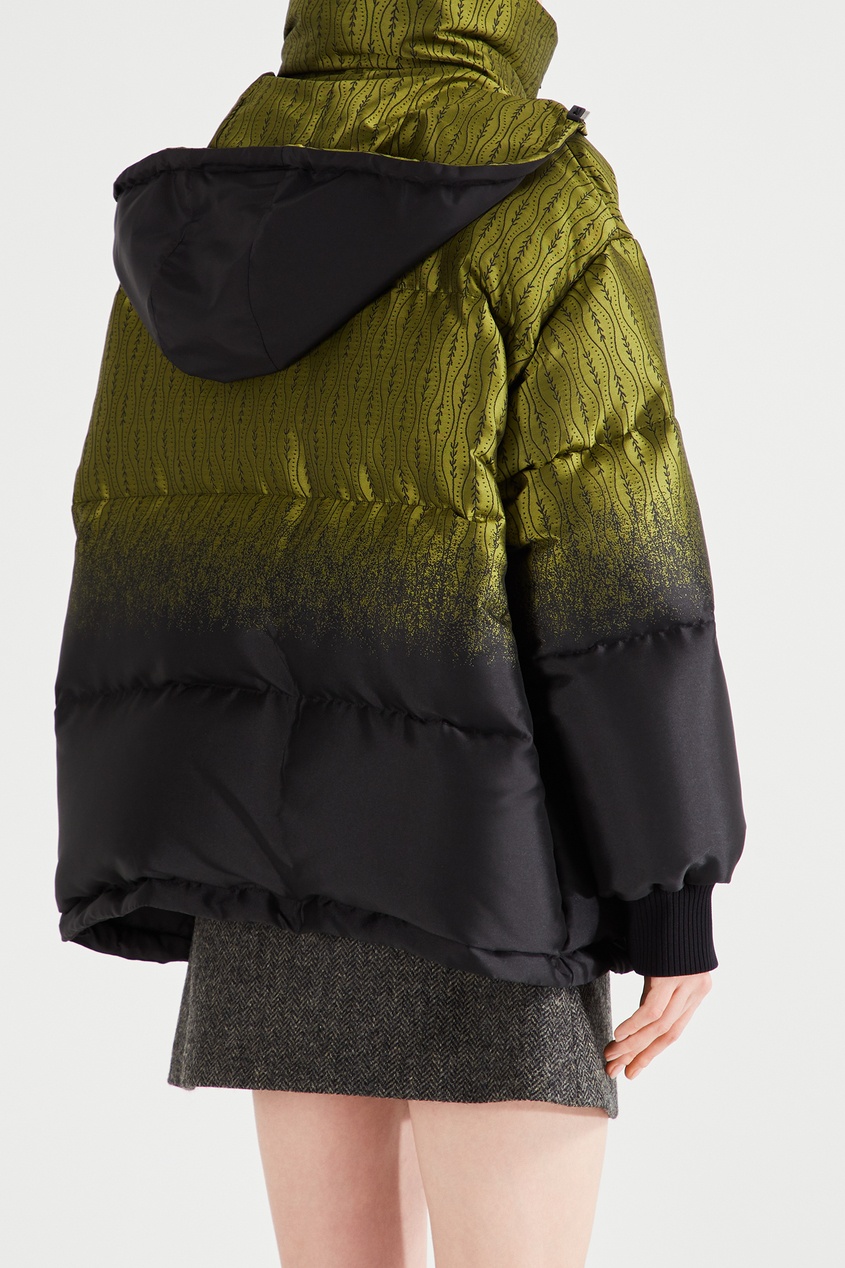 фото Зеленая стеганая куртка Fendi