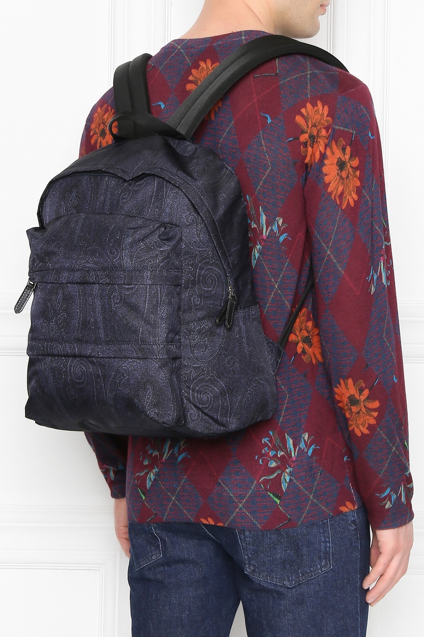 фото Черный рюкзак с узором Etro