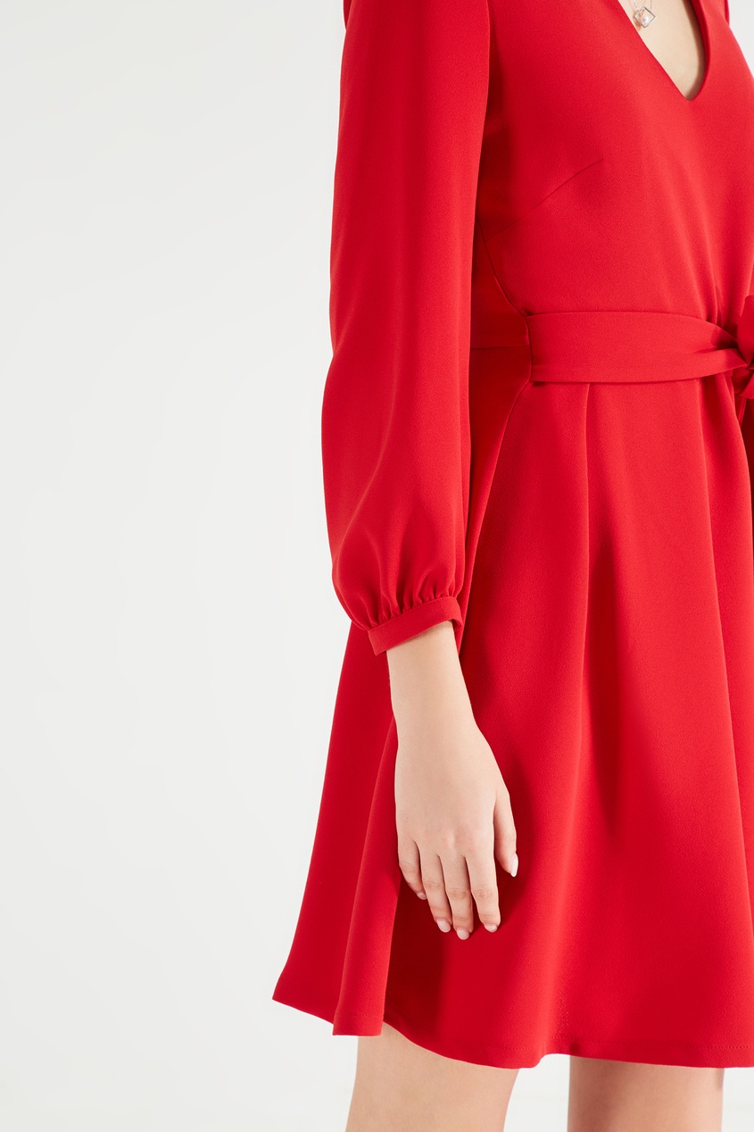 фото Красное платье с поясом claudie pierlot