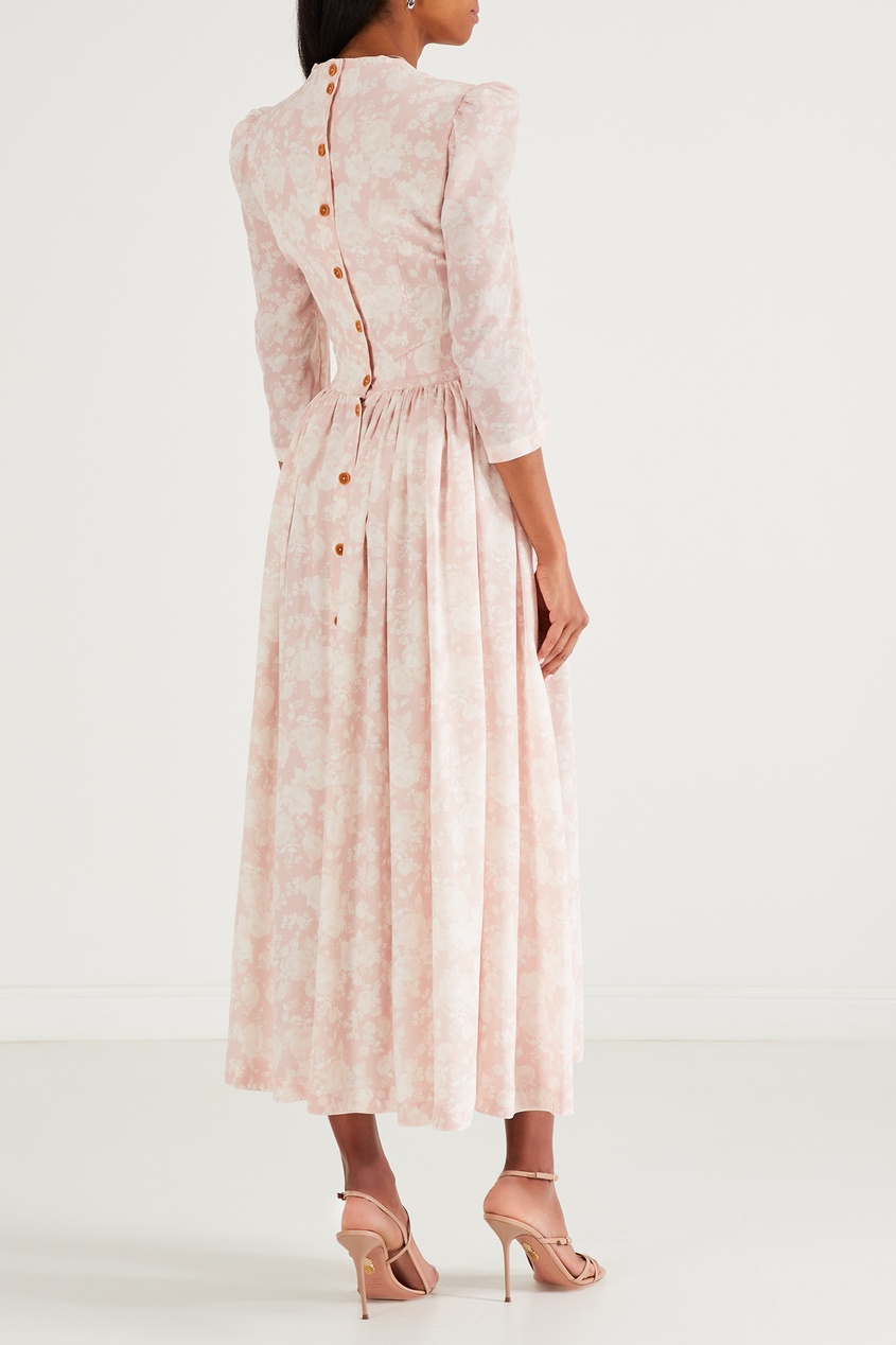 фото Розовое платье с узорами ulyana sergeenko