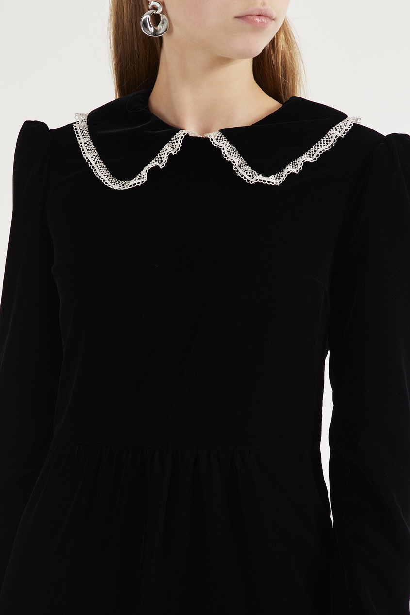 Платье черное из бершки с белым воротником