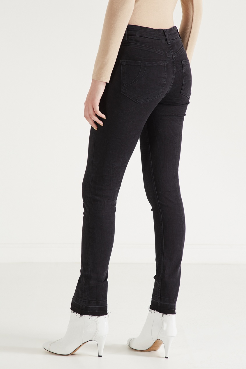 фото Узкие джинсы черного цвета maje