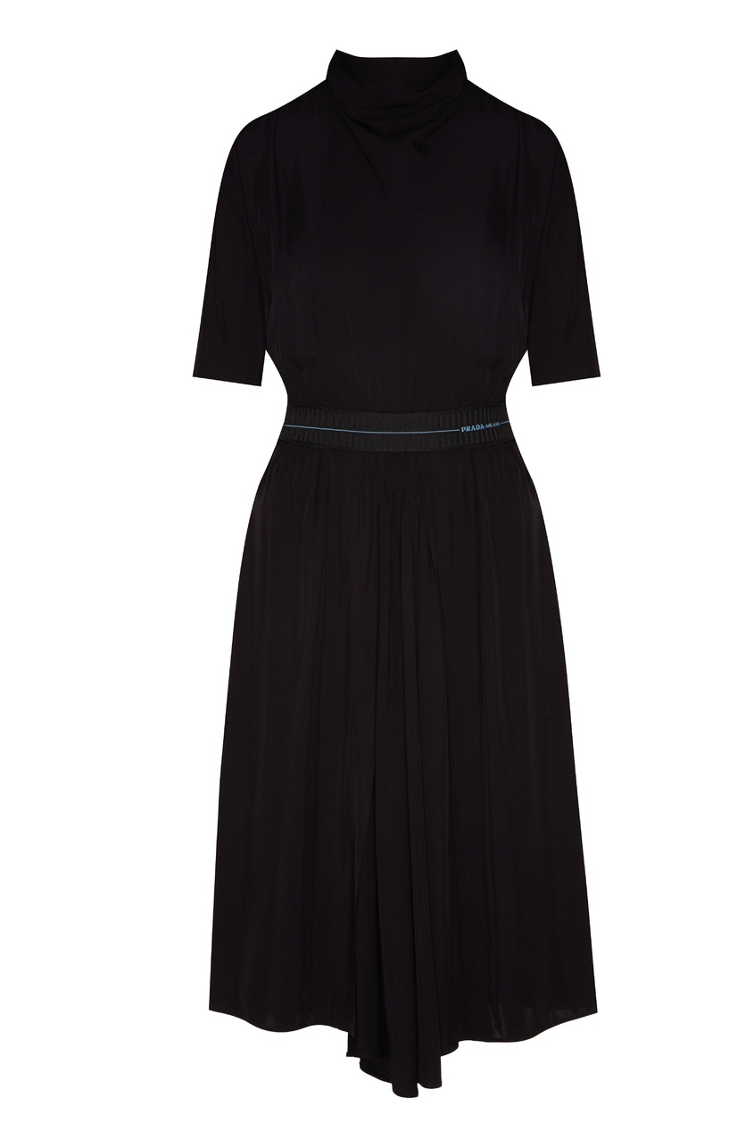 фото Черное платье из струящейся ткани Prada