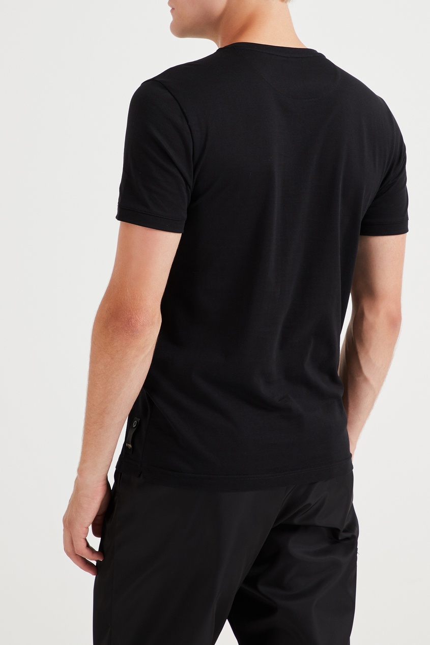 фото Черная футболка с комбинированным принтом fendi
