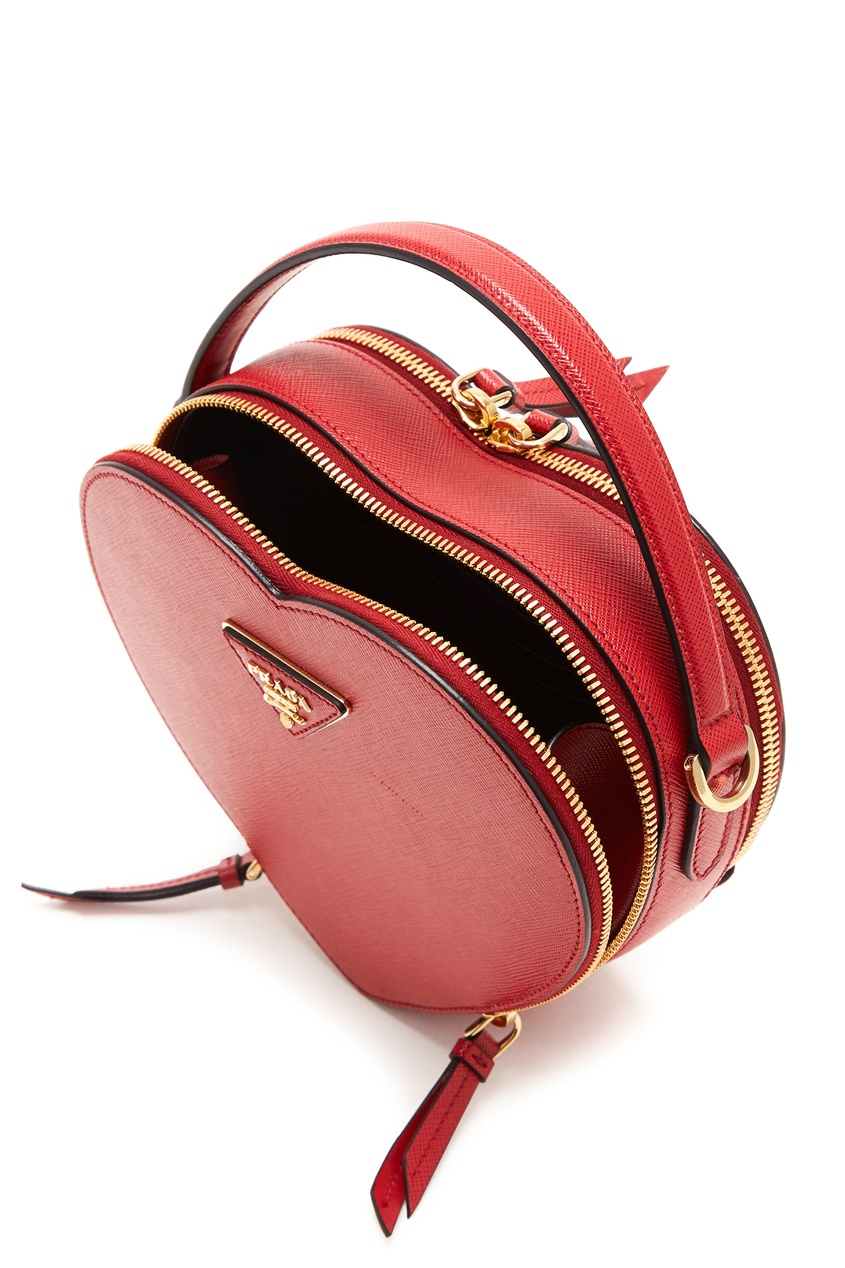 фото Красная сумка odetta в форме сердца prada