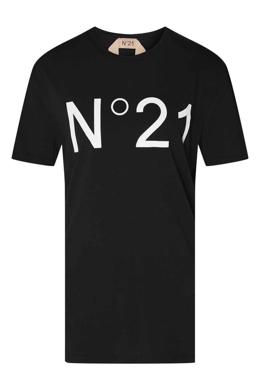 фото Черная футболка с белым логотипом No.21
