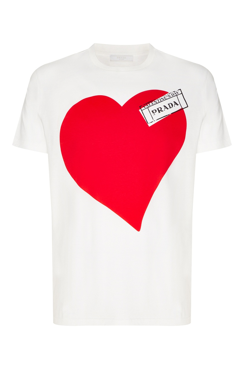 фото Белая футболка с сердцем prada