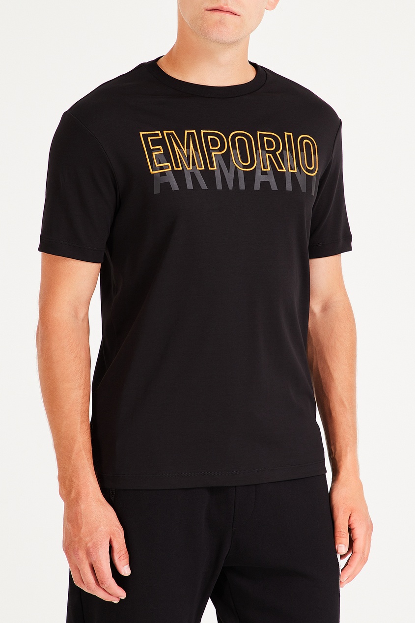 фото Черная футболка со стилизованным логотипом emporio armani