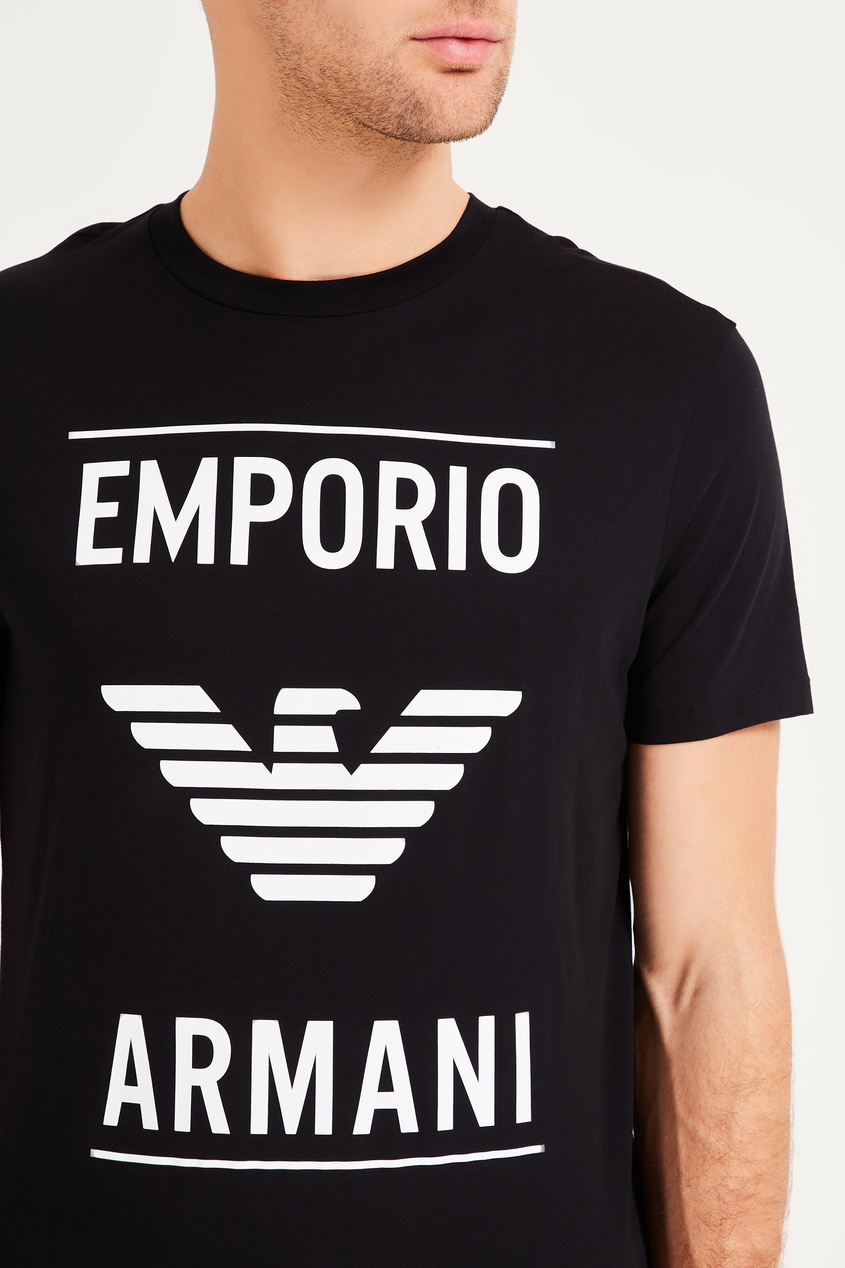 фото Черная футболка с крупным логотипом emporio armani