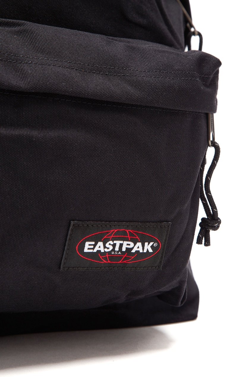 фото Черный текстильный рюкзак с логотипом eastpak