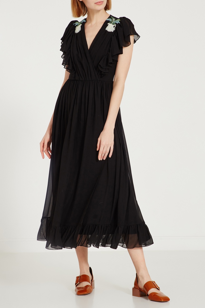 фото Черное платье с запахом и вышивкой Alena akhmadullina