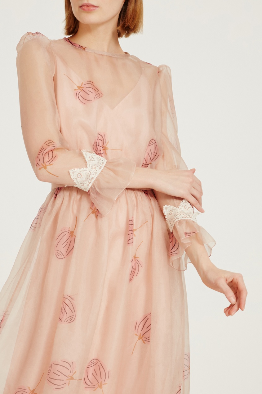 фото Полупрозрачное розовое платье alena akhmadullina