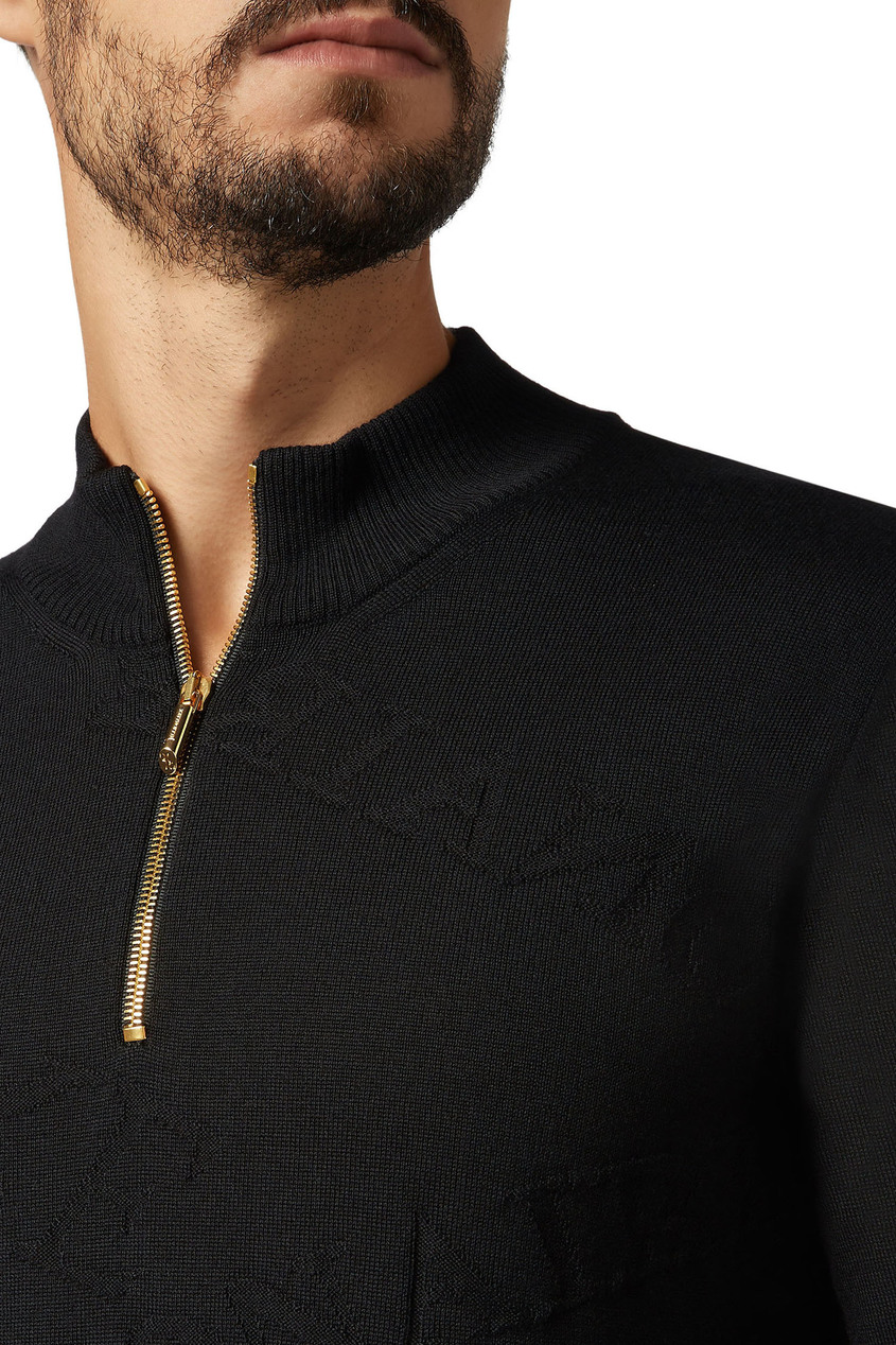 фото Черный пуловер с объемной надписью и золотистой фурнитурой Billionaire