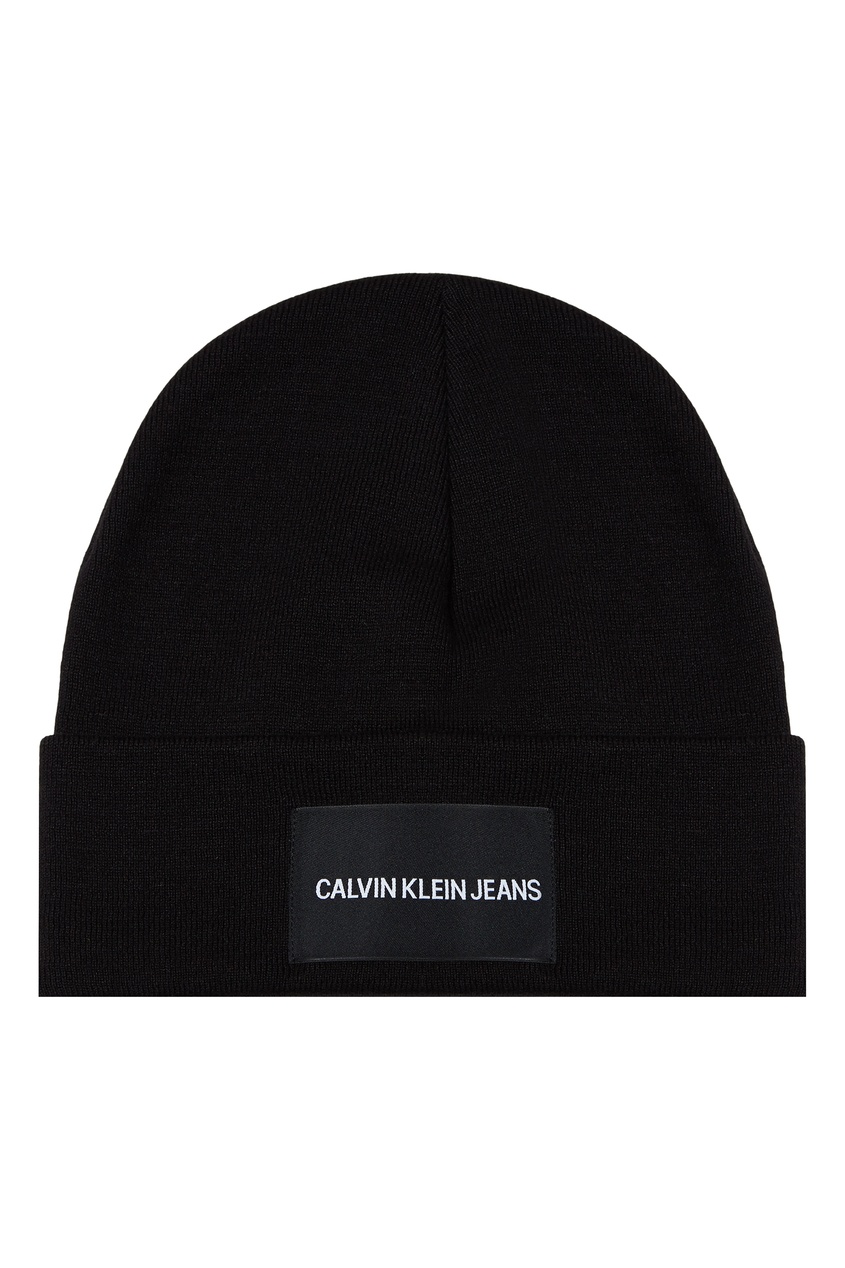 фото Черная шапка с нашивкой и логотипом Calvin klein